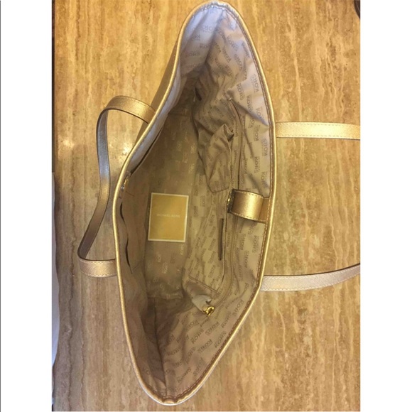 Michael Kors bag - Picture 2 of 3